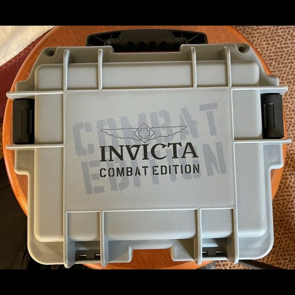 Invicta 48mm Aviator Quartz Chronograph Bracelet Watch w/ Combat Case - Picture 9 of 12